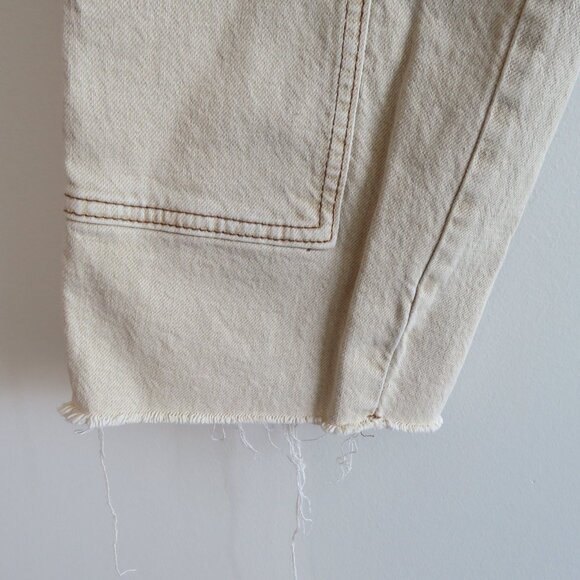 FREE PEOPLE WE THE FREE Risk Taker Mid Rise Jeans in Ecru Neutral Boho - Size 26 - Picture 9 of 16